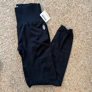 Free People Movement Good Karma Legging (Black)